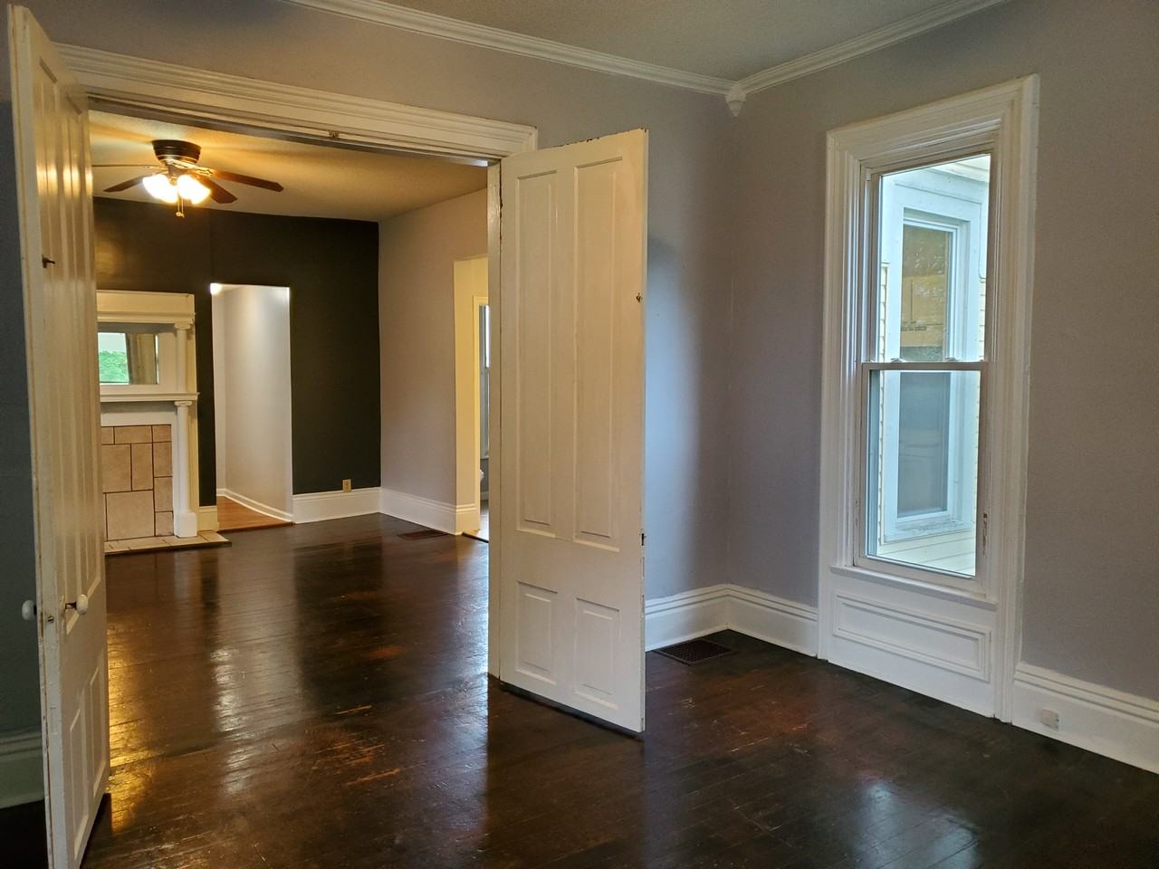 225 N Court St - Photo 4 of 17