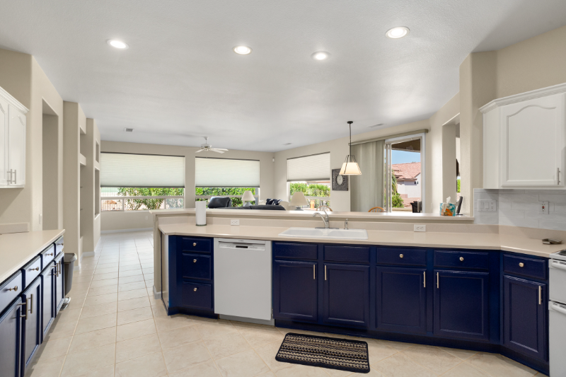 15504 W Coral Pointe Dr - Photo 3 of 29