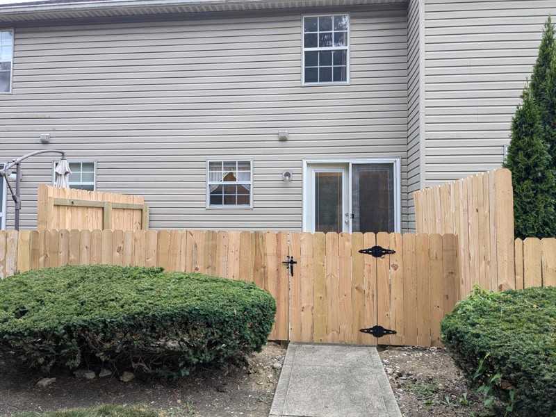 7806 Meadowhaven Blvd - Photo 2 of 21