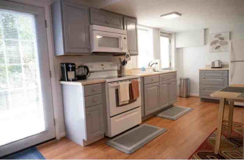 1307 Sarah Dr - Photo 2 of 7