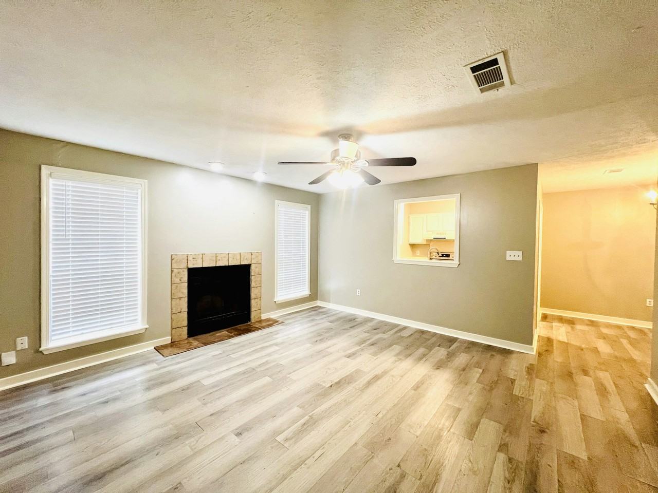 117 Bent Creek Cir N, Unit A - Photo 2 of 18