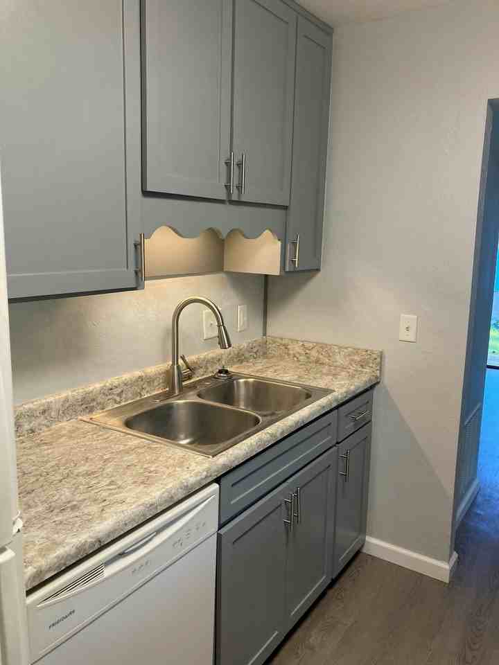 3001 Oak Hammock Lane, Unit A - Photo 6 of 10