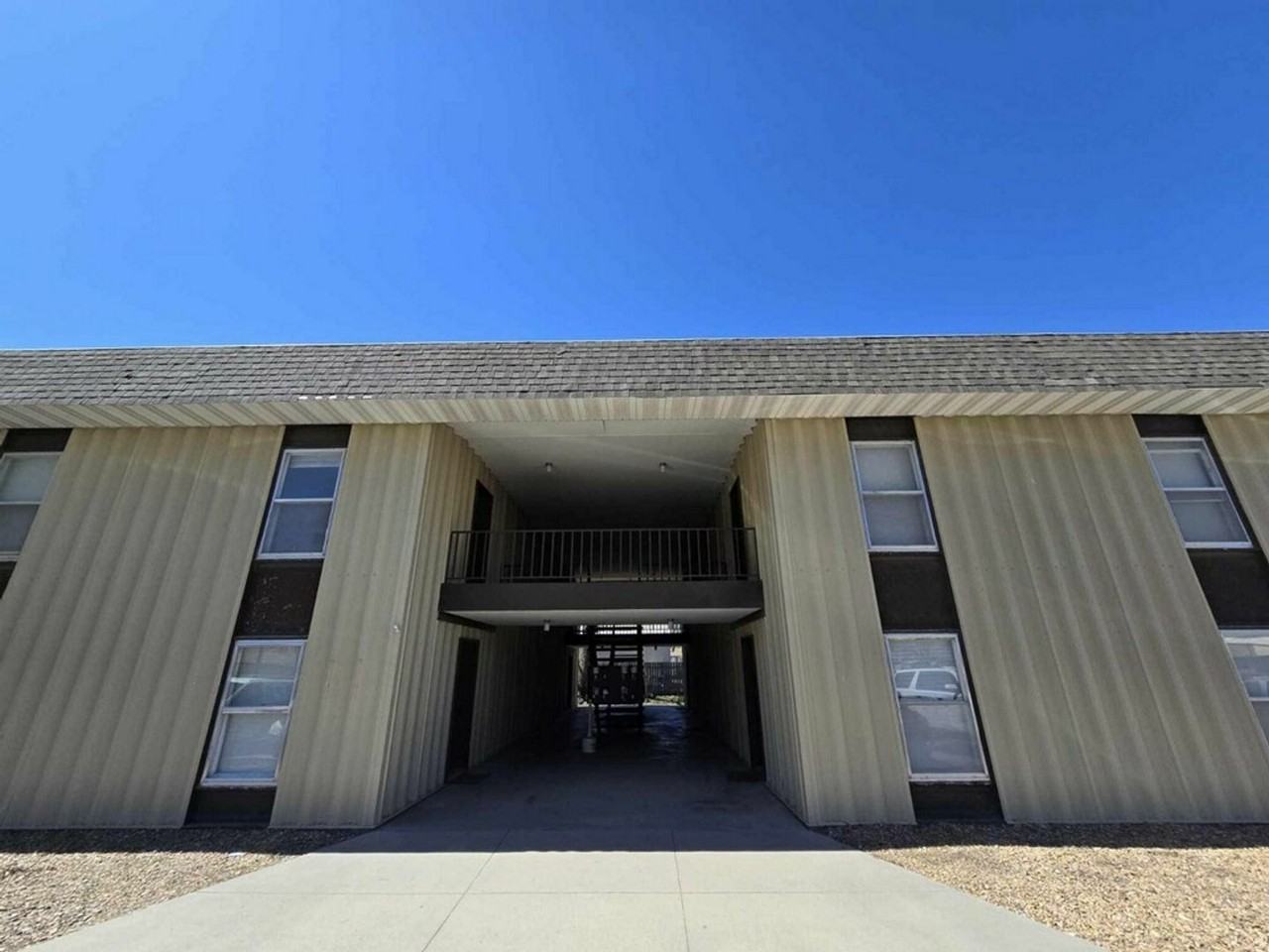 Acorn Apartments - Photo 2 of 10