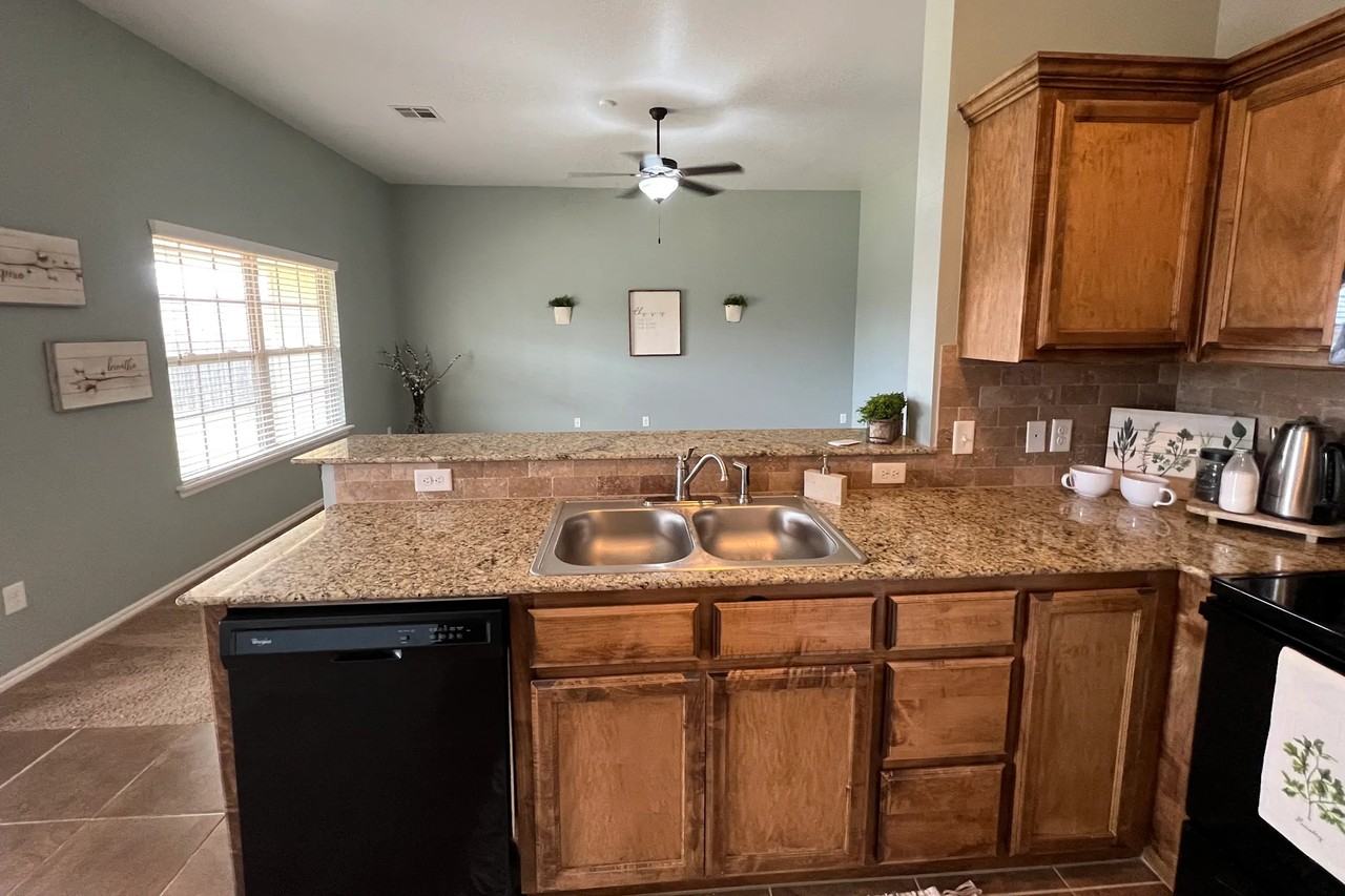 2221 Nw 196th Ter - Photo 3 of 25