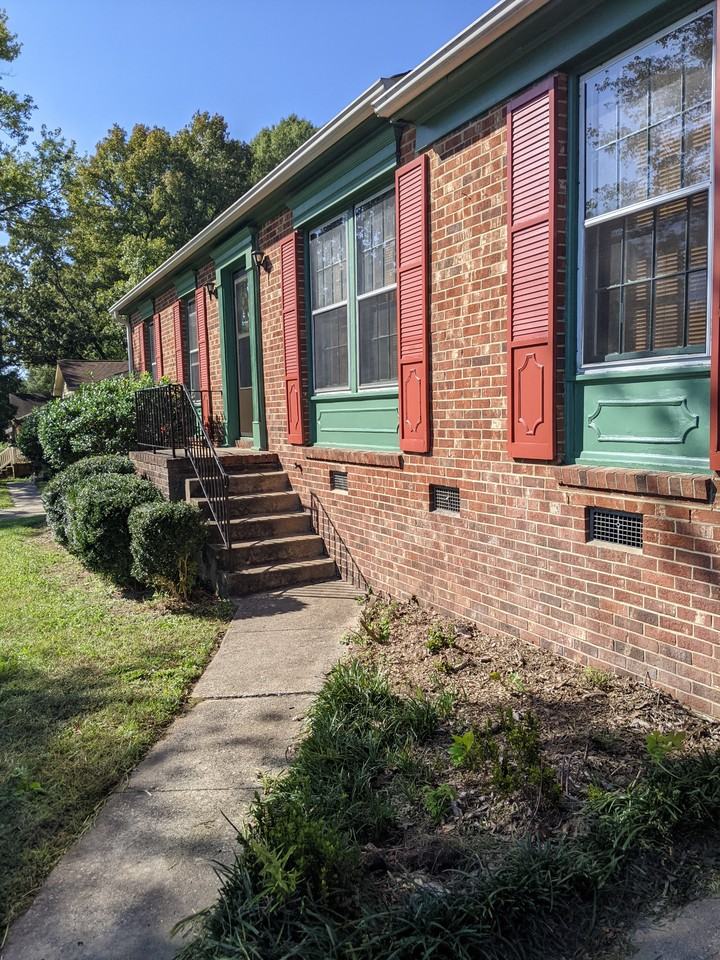 3000 Royalton Dr - Photo 3 of 23