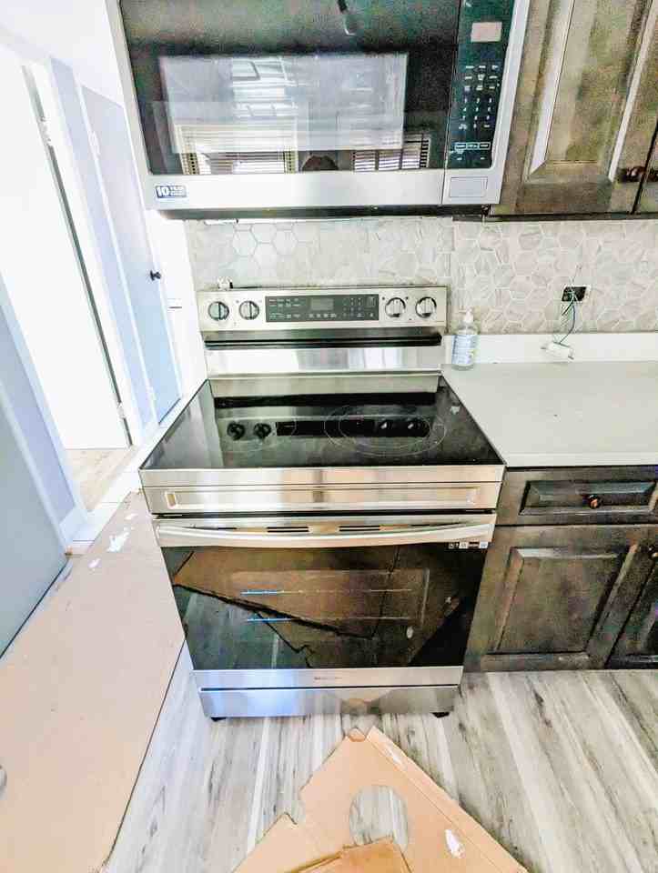 5000 S Hoyne Ave #2 - Photo 2 of 17