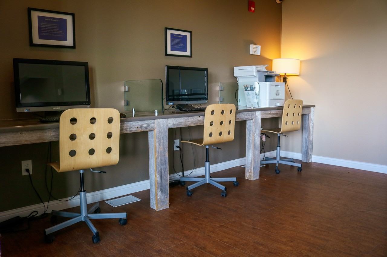 College Town Mankato - Photo 2 of 49