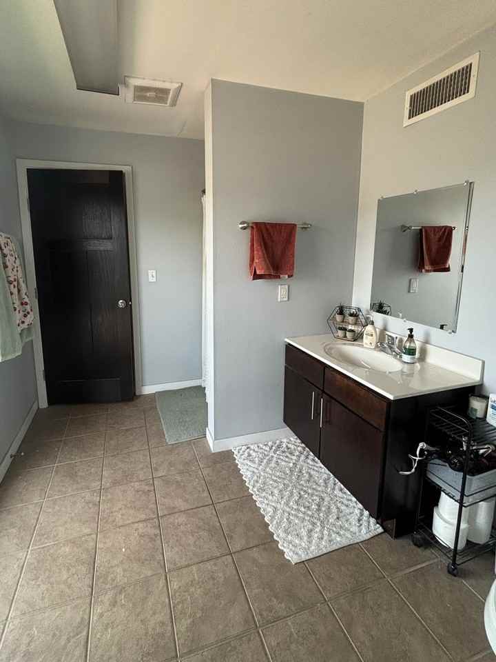 Lofts @ 1633 - Photo 2 of 27