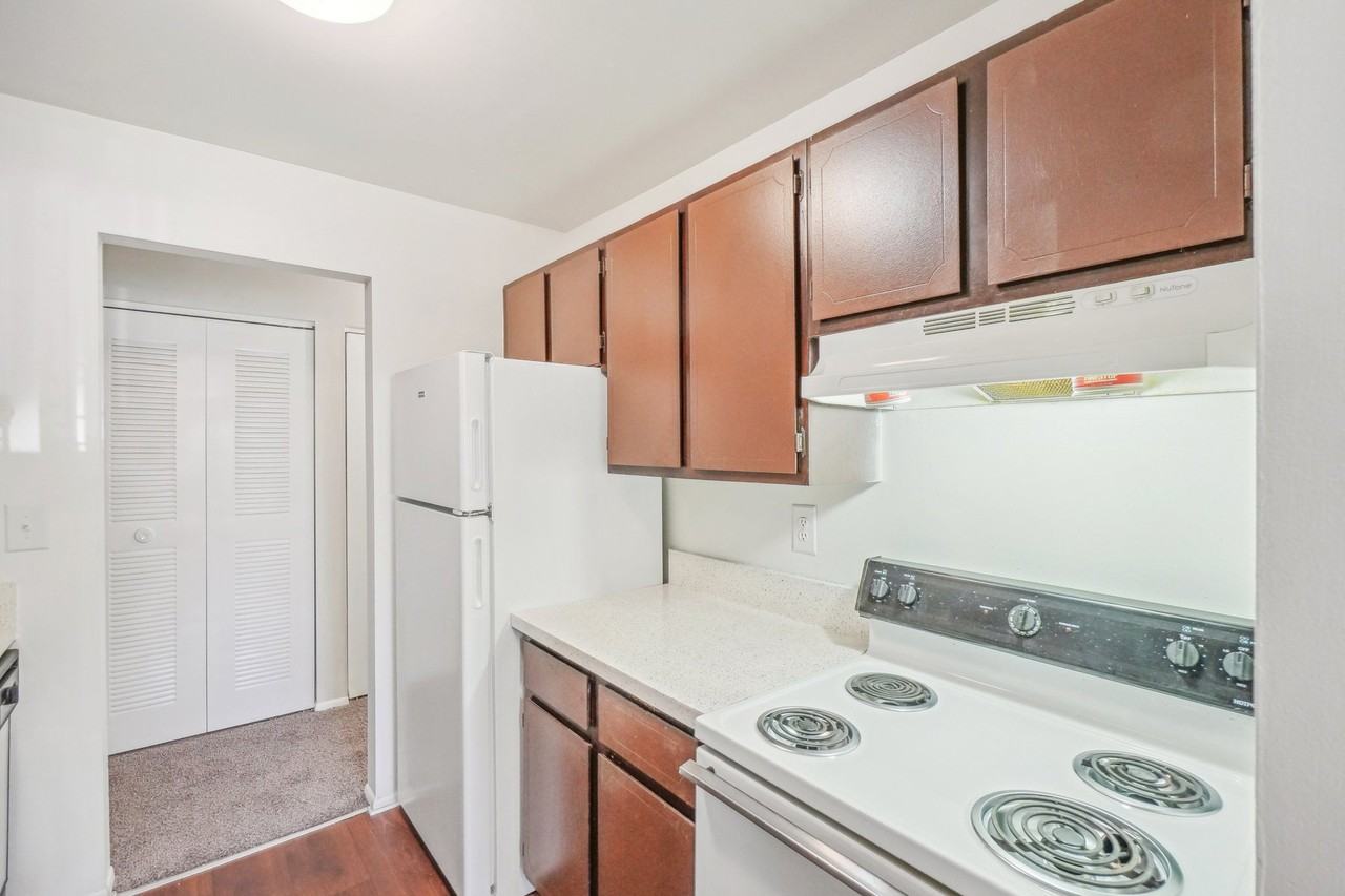 Riverstone - Photo 3 of 16