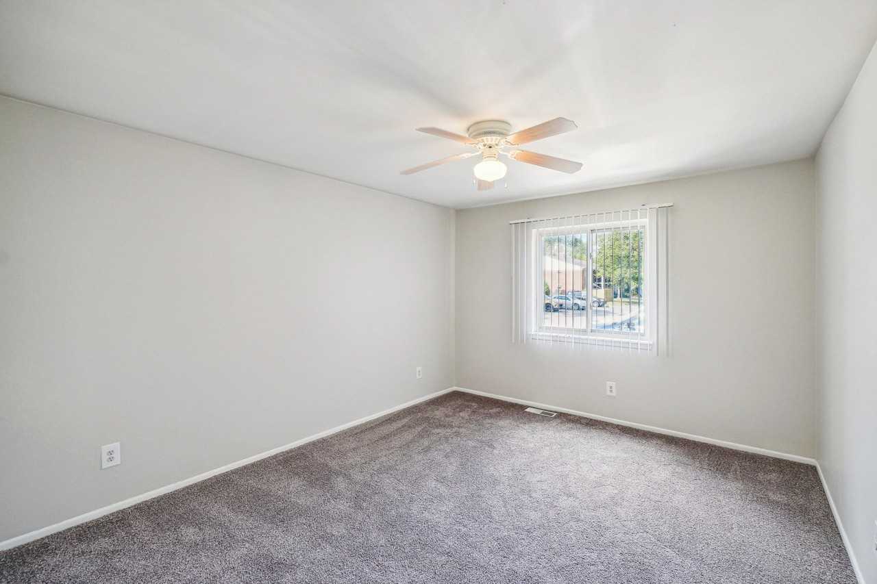 Riverstone - Photo 6 of 16