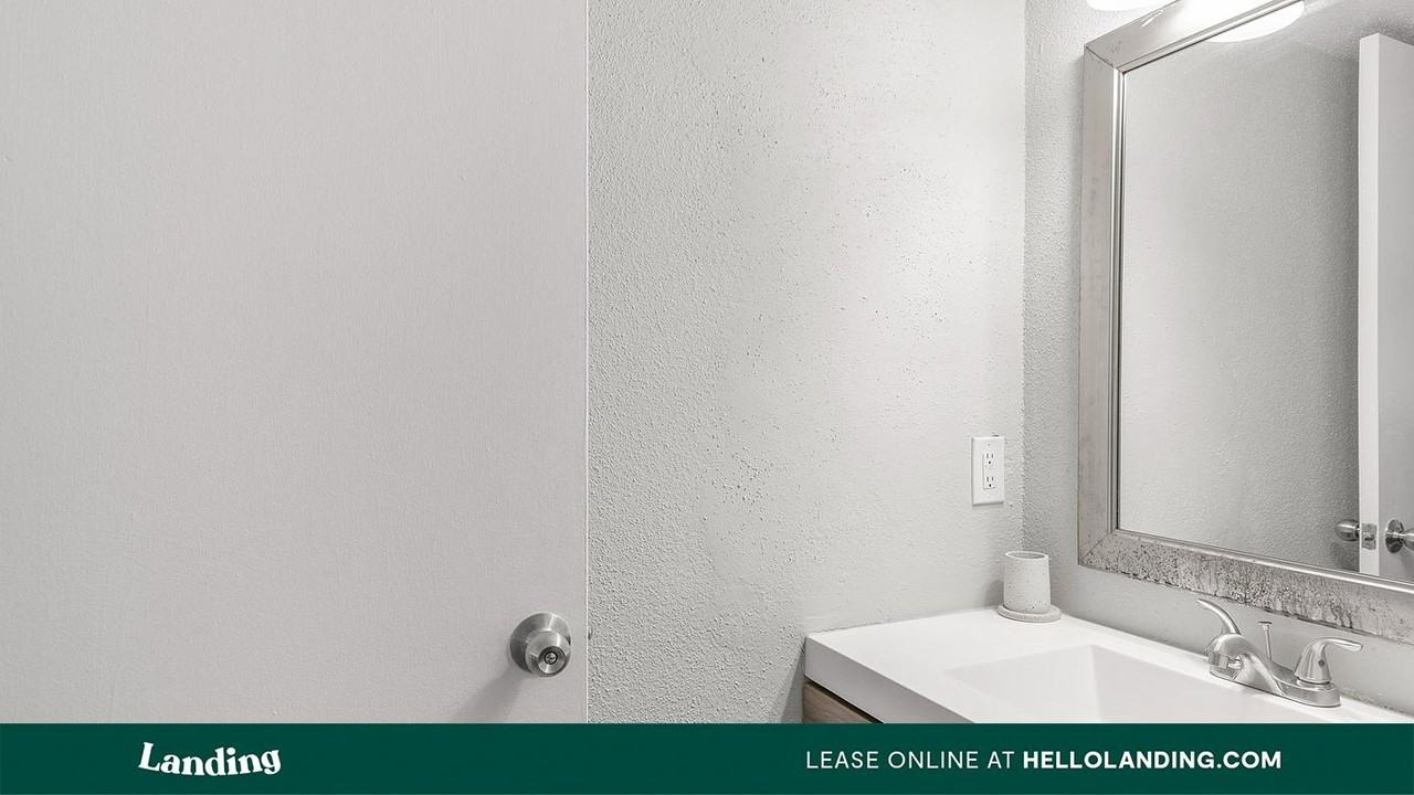 5301 Overton Ridge Blvd - Photo 4 of 50