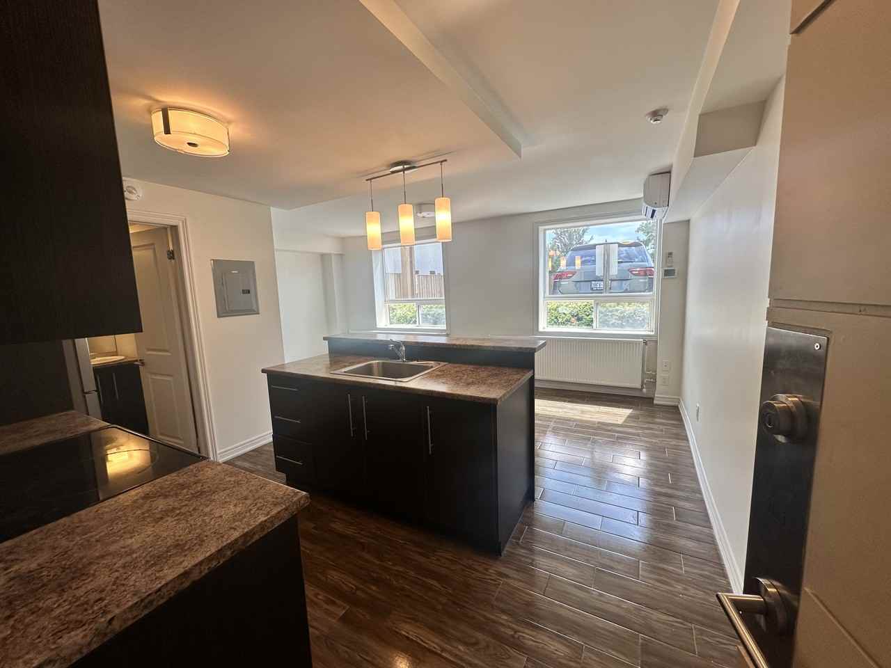 Amesbury Gardens - Photo 3 of 8