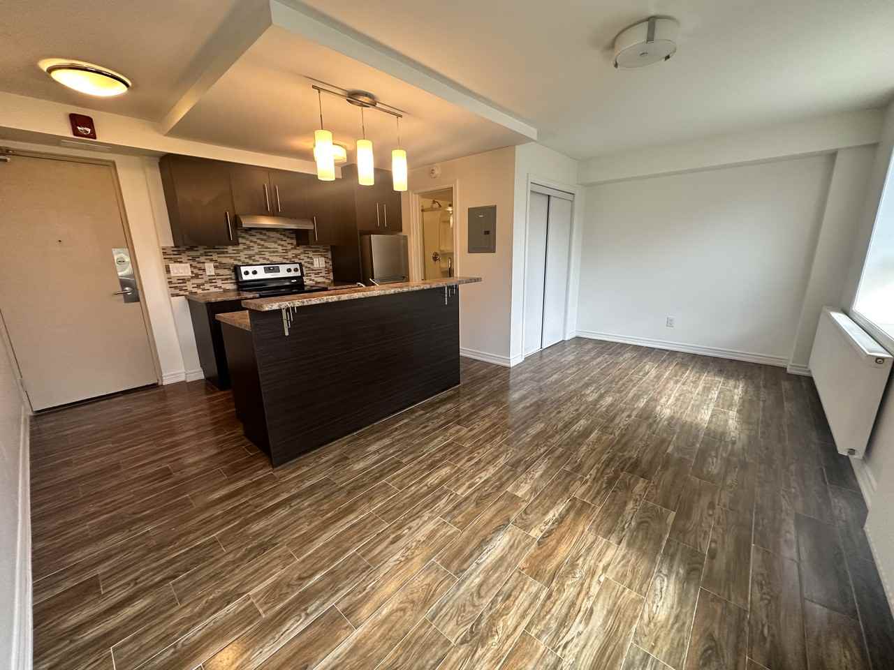 Amesbury Gardens - Photo 5 of 8