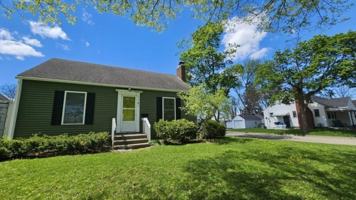 featured image of 1141 Cleo St