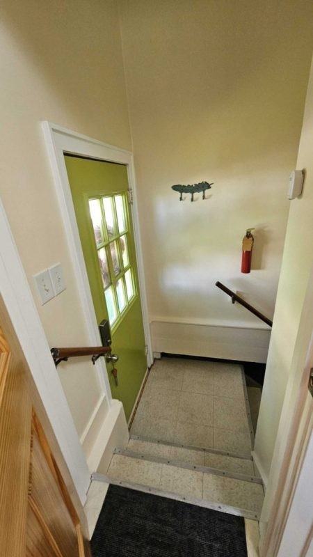 1141 Cleo St - Photo 5 of 14