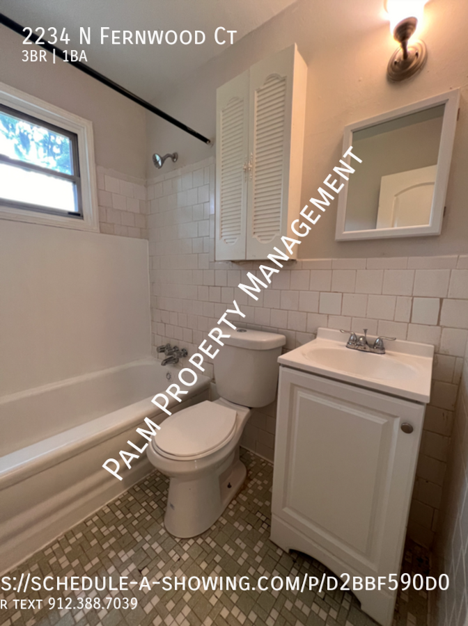 2234 N Fernwood Ct - Photo 3 of 10