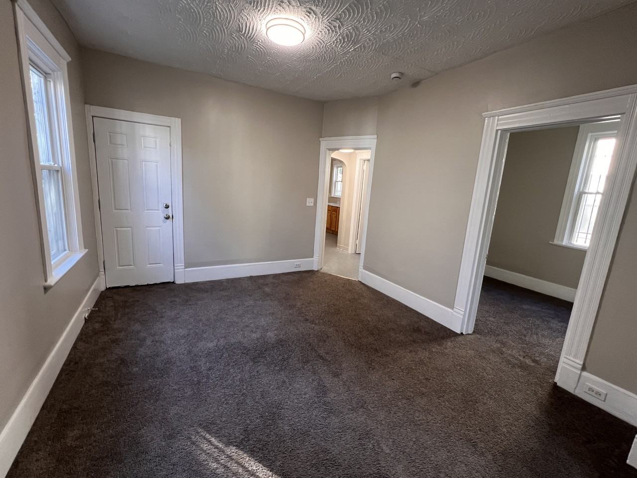 6526 Bonna Ave #DOWN - Photo 3 of 7