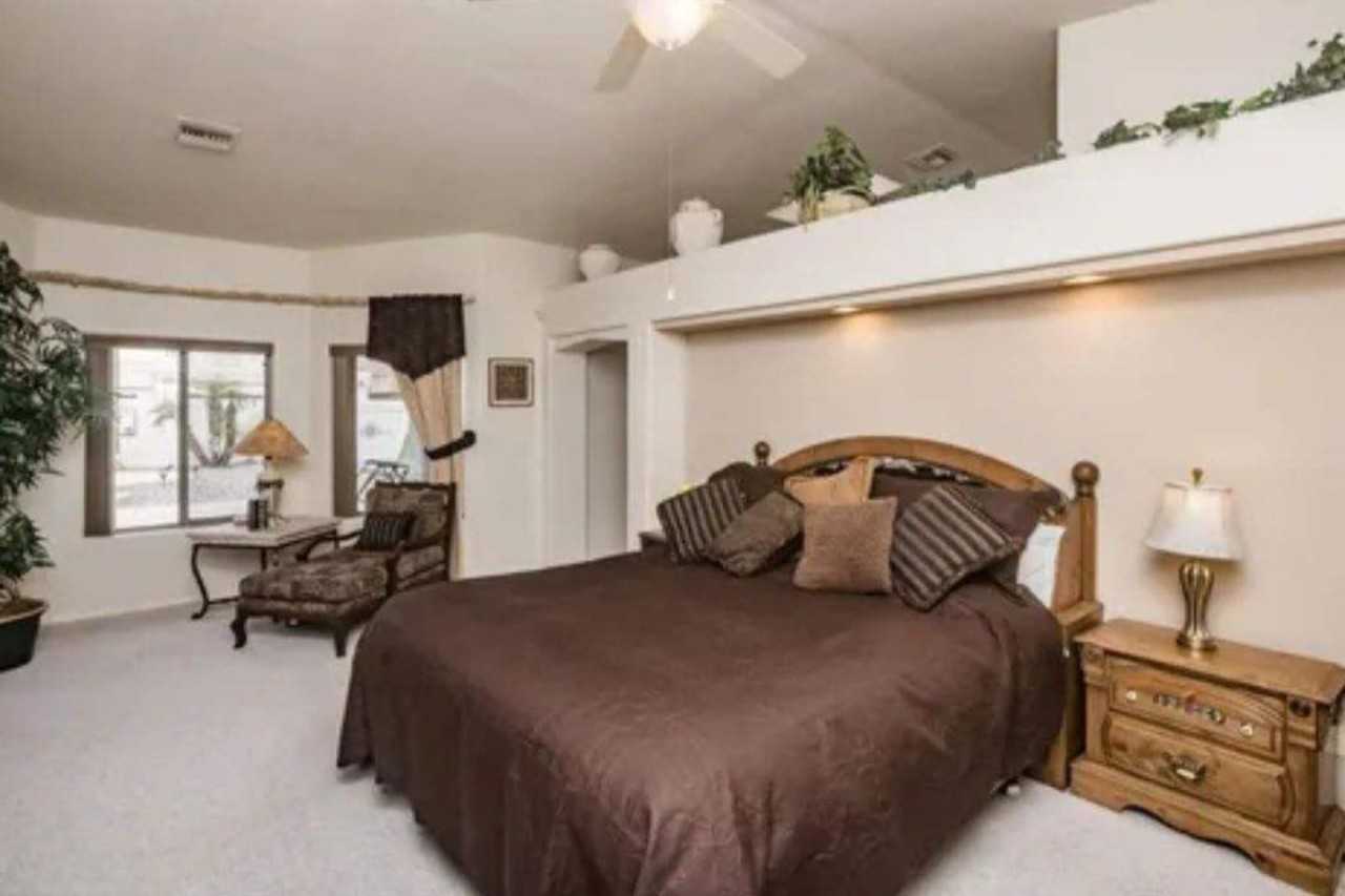 2405 South Jamaica Boulevard #NA - Photo 4 of 10