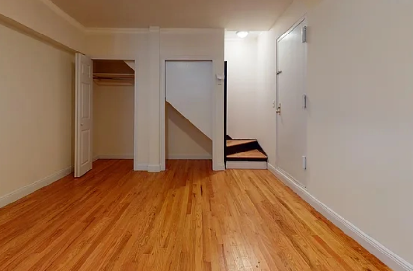 442 E 78th St #1A - Photo 4 of 5