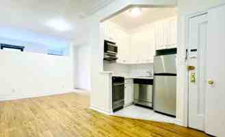 121 E 89th St #4D - Photo 1 of 1