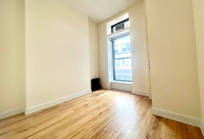 128 East 24th Street #4A - Photo 3 of 6