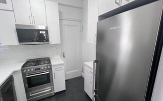 158 E 37th St #5A - Photo 1 of 1