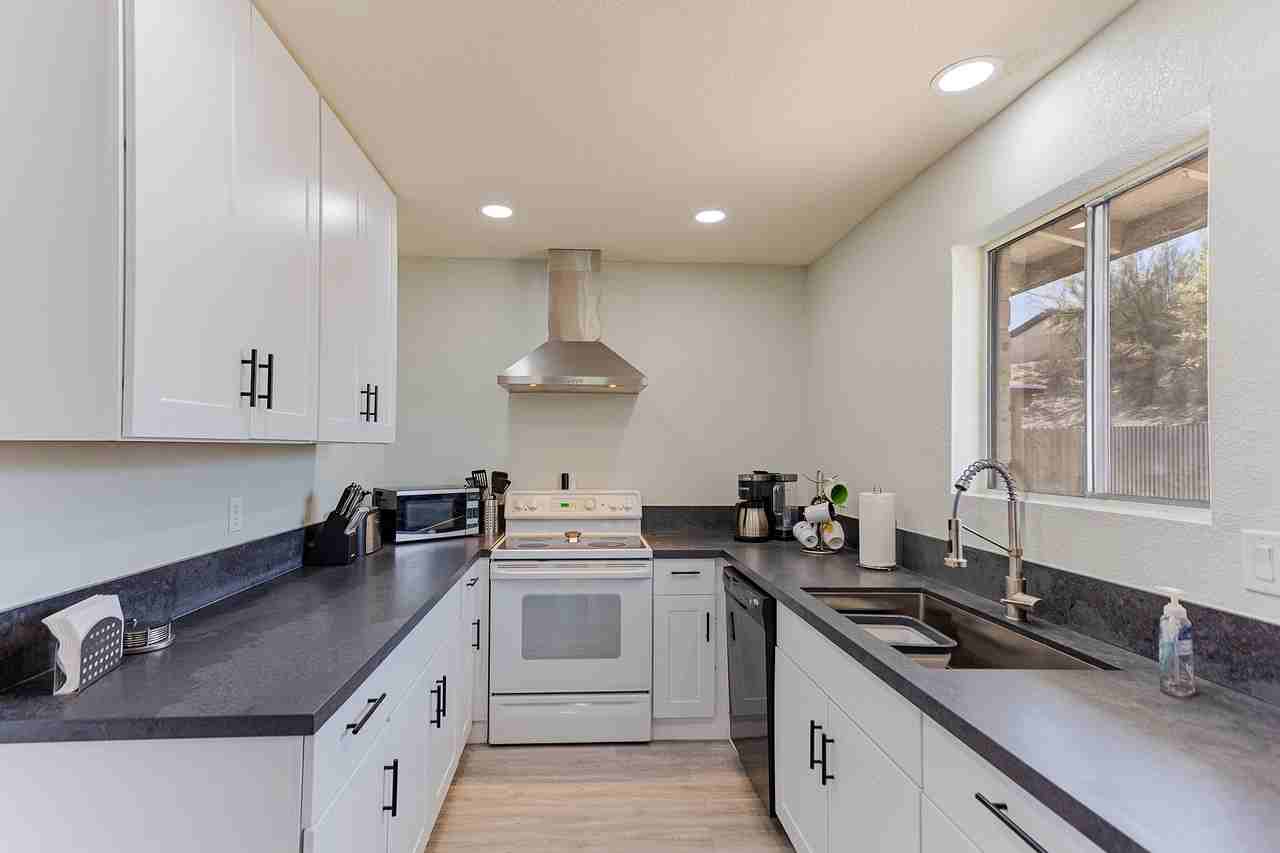 2312 Warbler Lane #NA - Photo 2 of 38