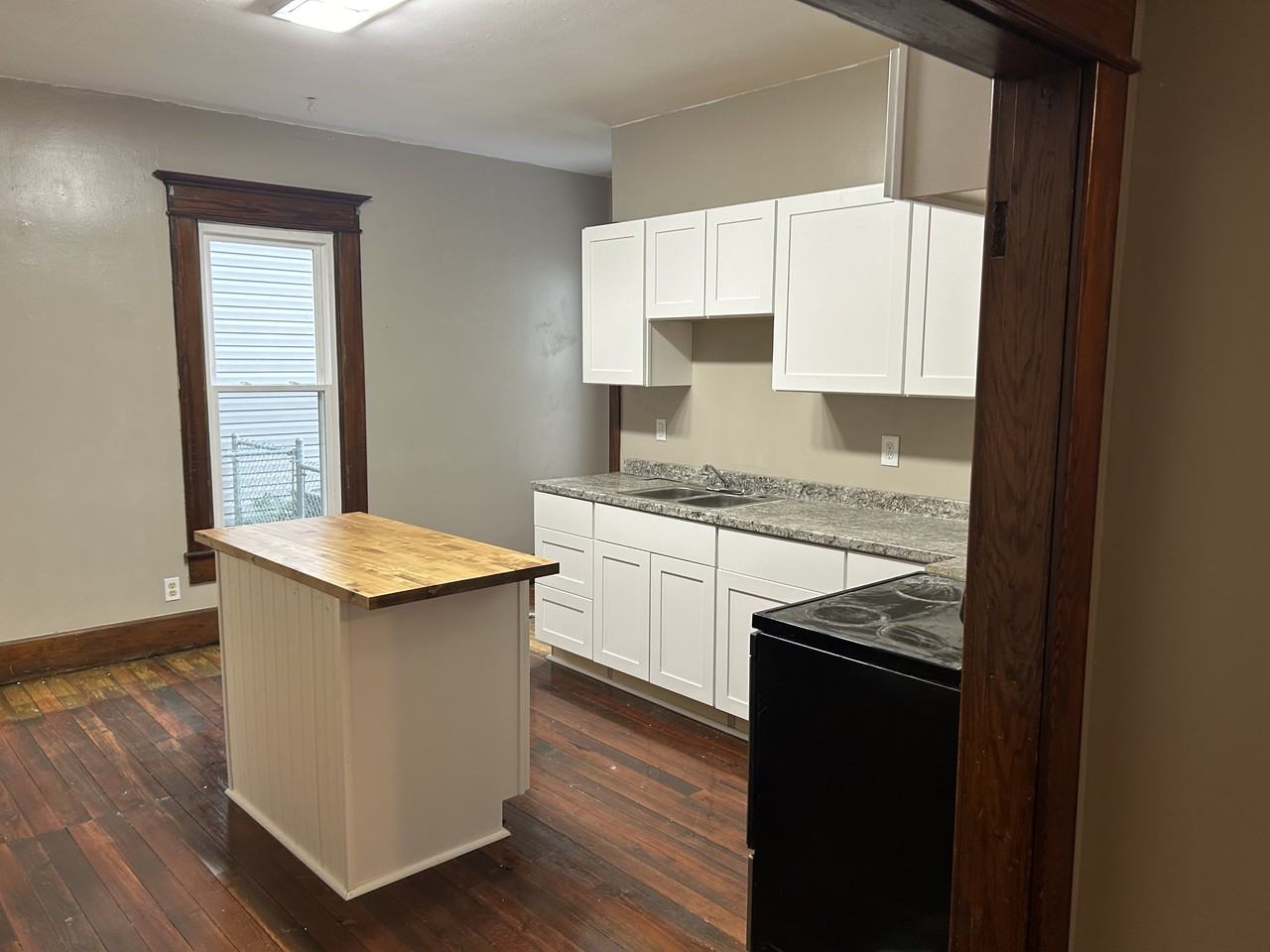 210 S Plum St #NA - Photo 3 of 15