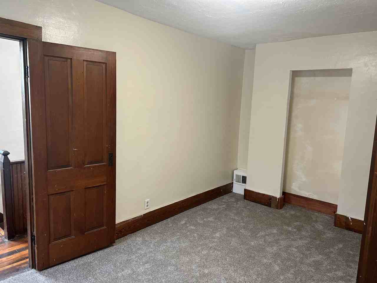 210 S Plum St #NA - Photo 5 of 15