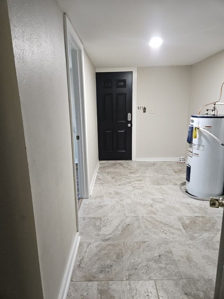 318 N Chestnut St #NA - Photo 3 of 9