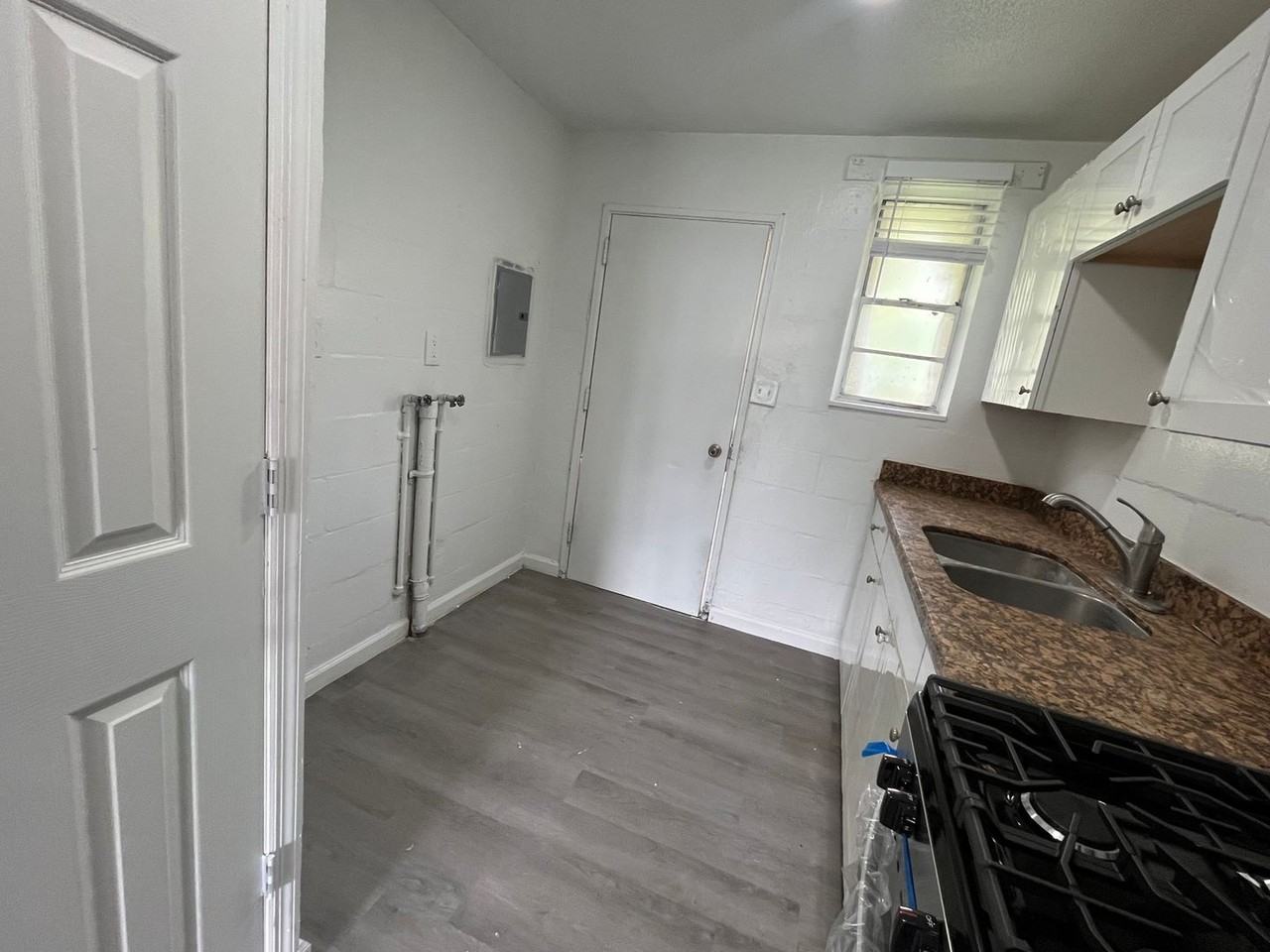 Horizon Circle Apartments - Photo 5 of 17