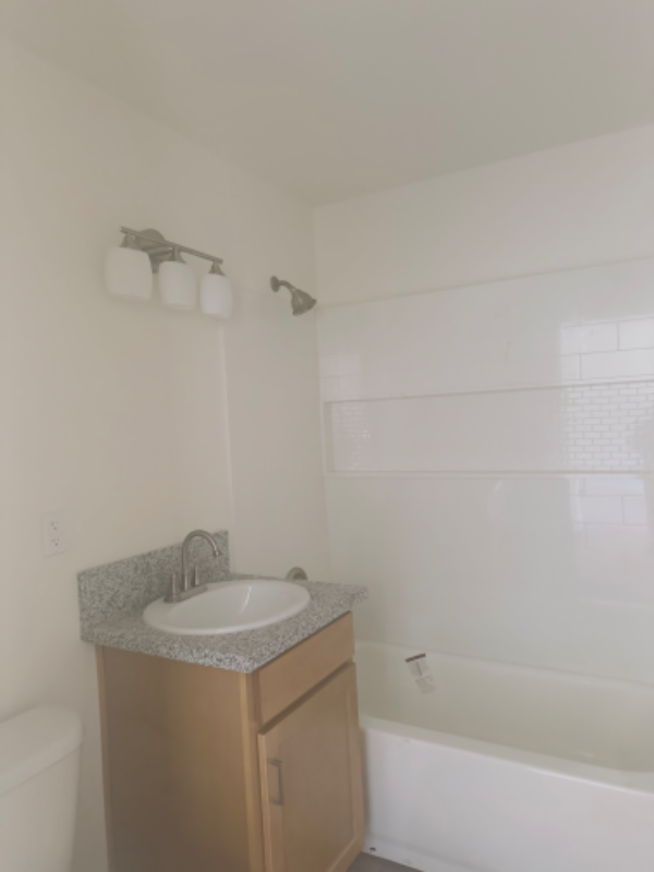 418 S Backer Ave #101 - Photo 2 of 14