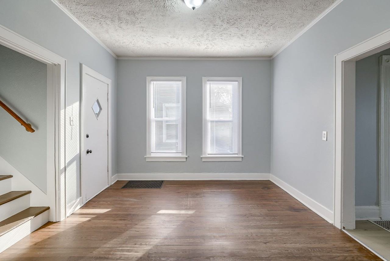 2411 Emmet St - Photo 6 of 27