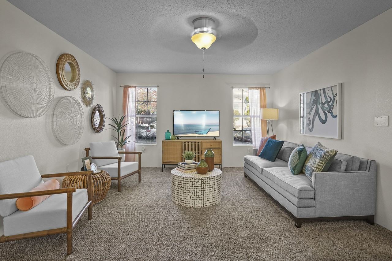 The Crest - Photo 5 of 22