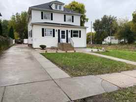 801 S Phillips Ave - Photo 1 of 1