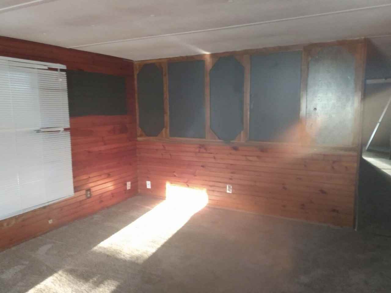 5818 Snoopy Ln - Photo 3 of 11