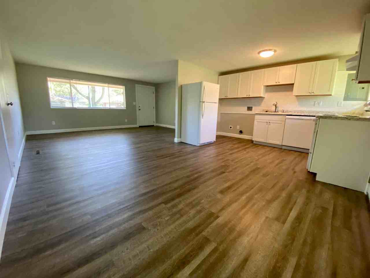 4418 Primrose Ln - Photo 6 of 20