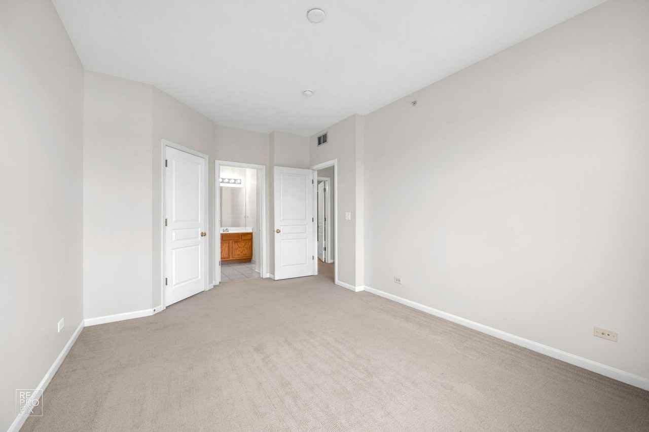 2275 Aurora Dr #25 - Photo 7 of 10