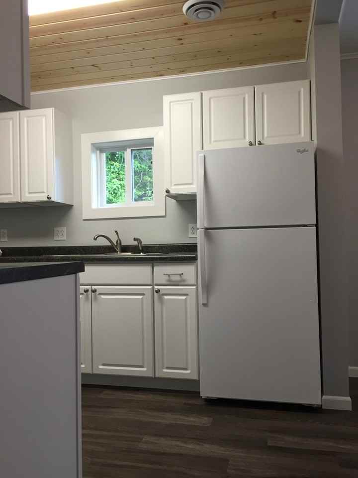 837 W Franklin St - Photo 6 of 28