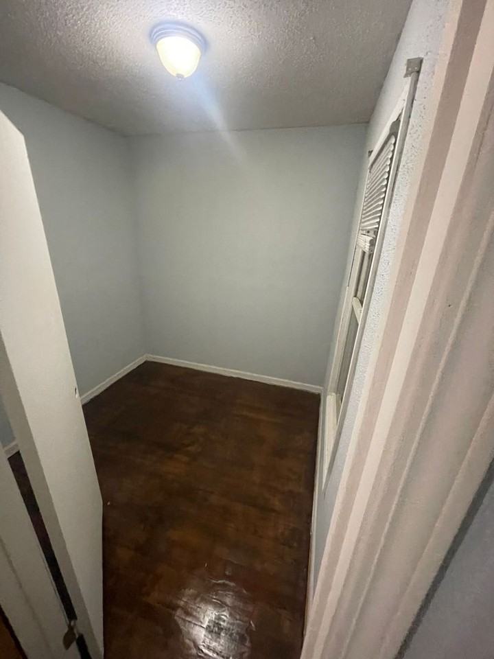 1813-1815 Clayton Ave. (Duplex) - Photo 2 of 7