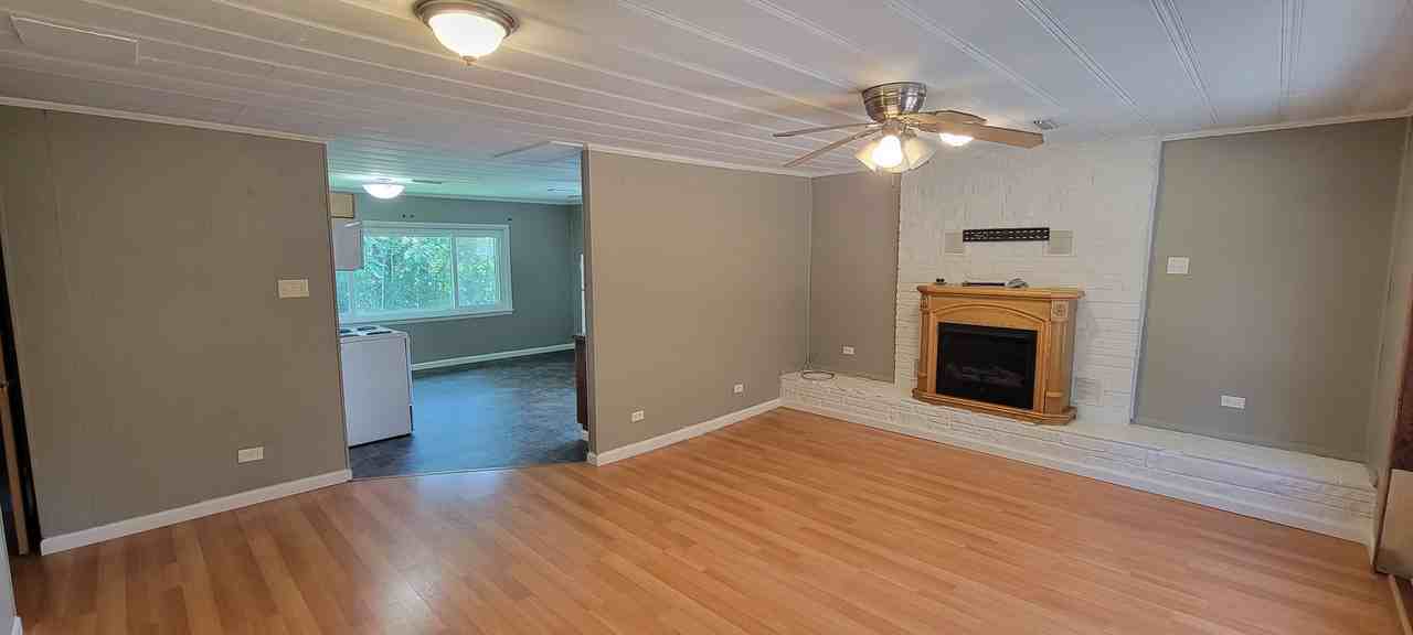 670 Arrowhead Lane - Photo 3 of 15