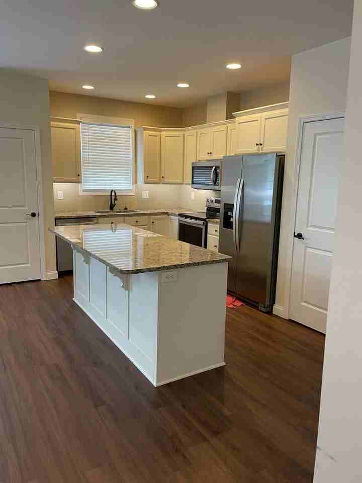 1227 High Street - Photo 4 of 8