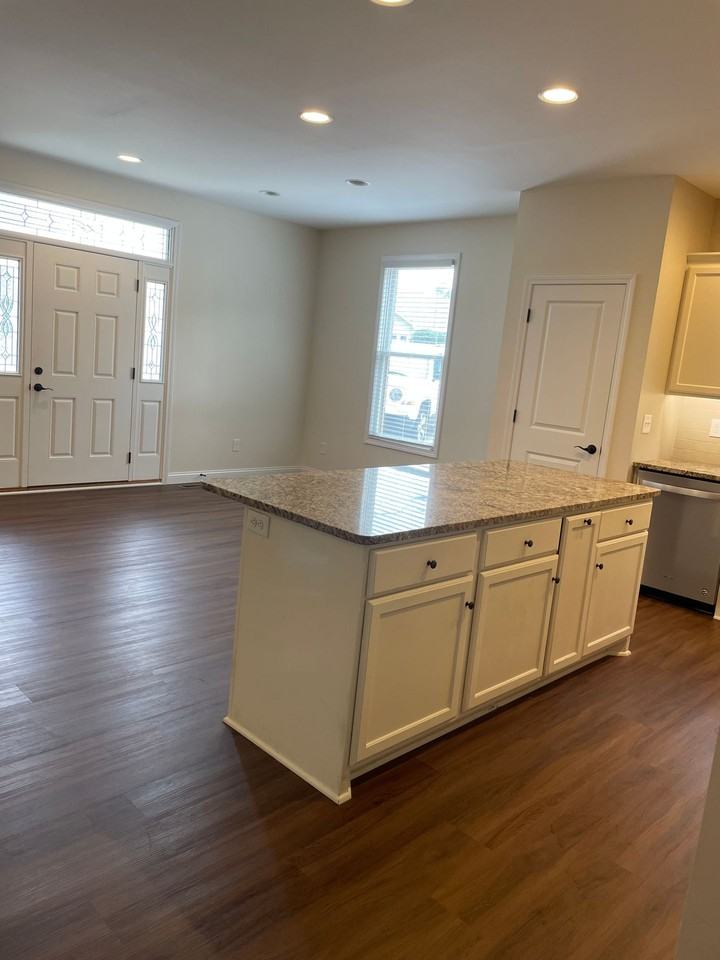 1227 High Street - Photo 5 of 8