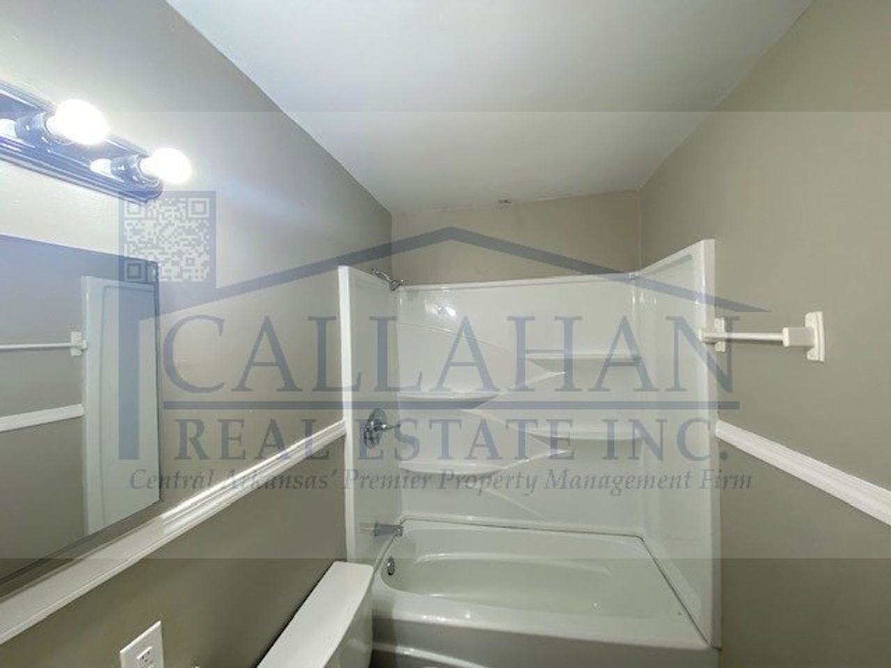 1812 W 36th St - Photo 3 of 17