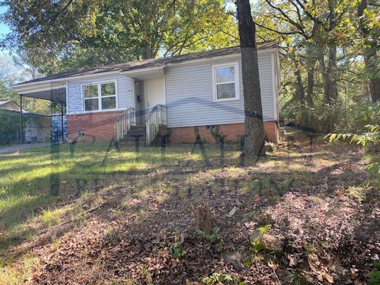 1812 W 36th St - Photo 7 of 17