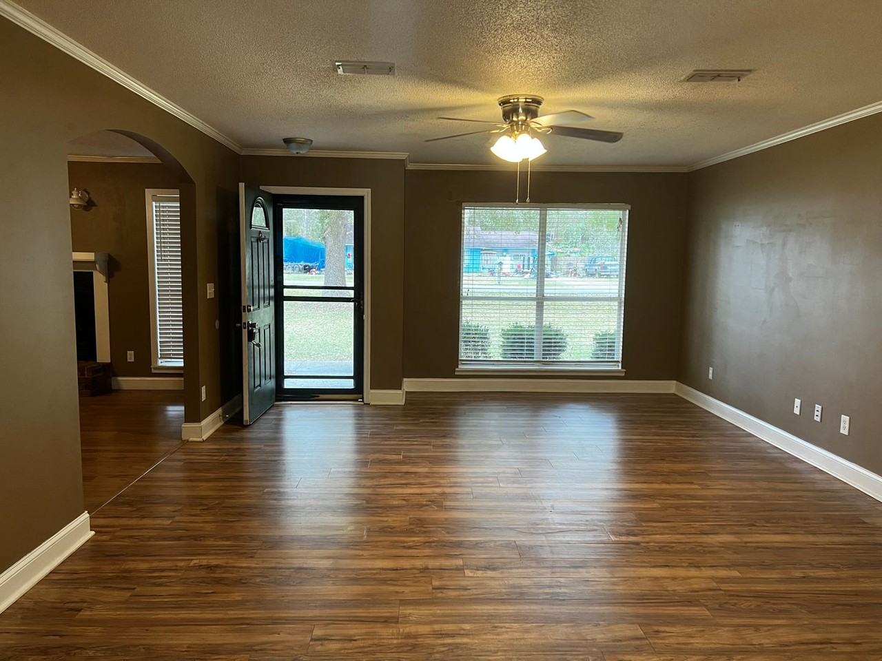 74 Wren Rd - Photo 2 of 15