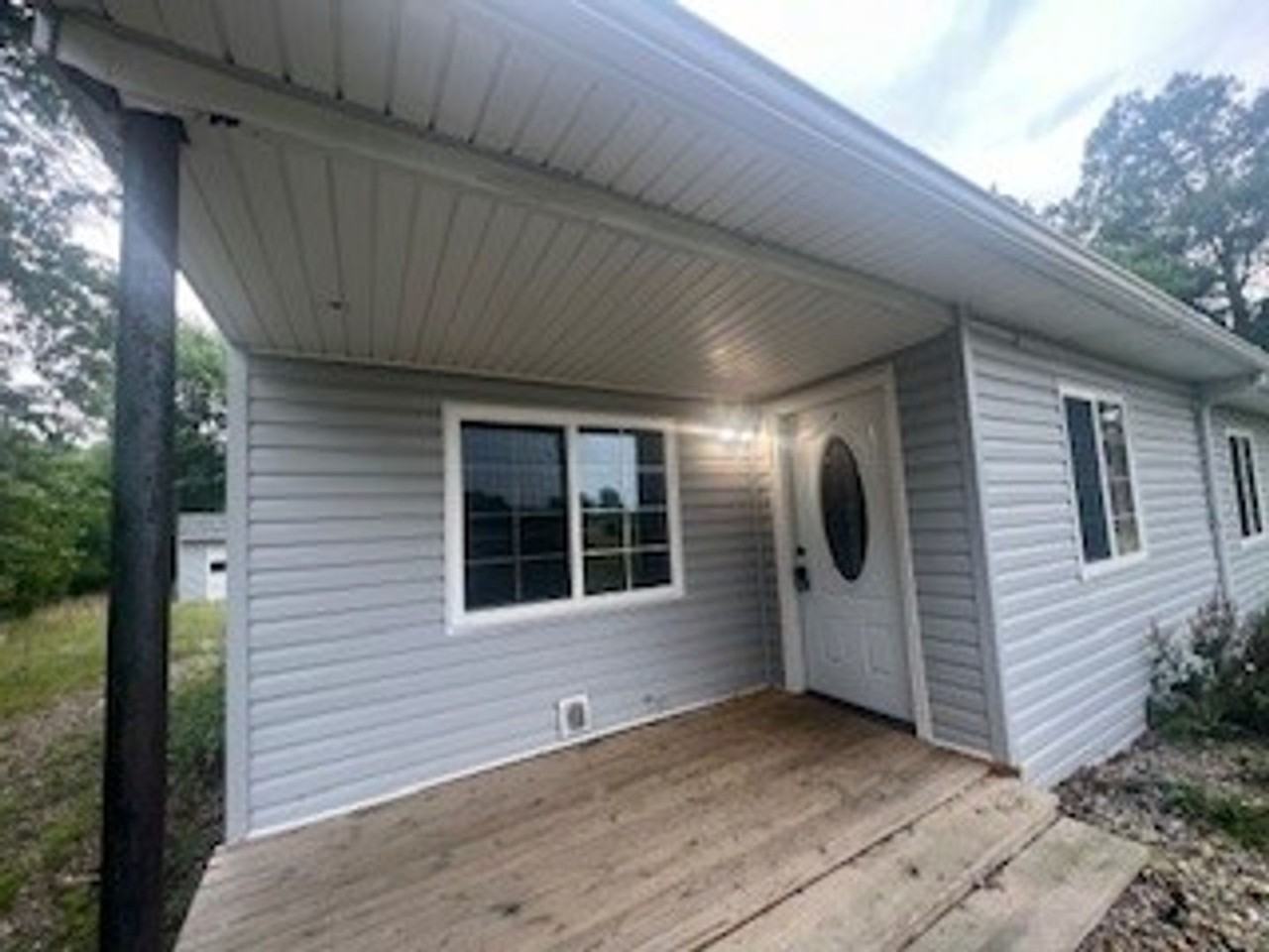 306 E Boston Mills Rd - Photo 2 of 16