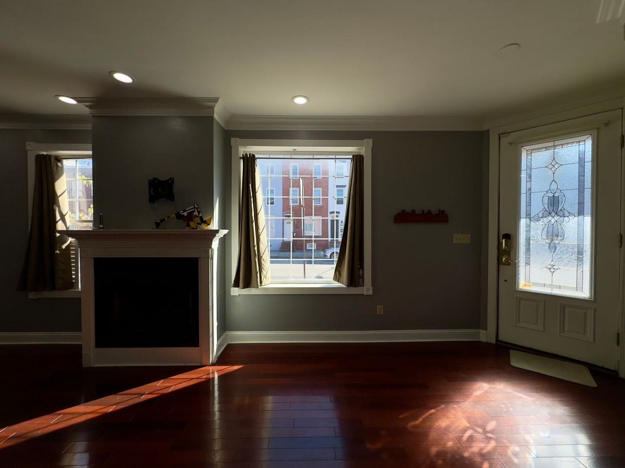 1158 Scott St - Photo 6 of 35