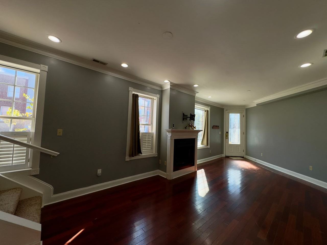 1158 Scott St - Photo 7 of 35