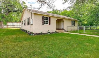 featured image of 801 Ne 3rd St